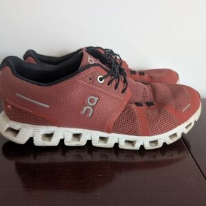 On Running Women's Rust Athletic Shoes